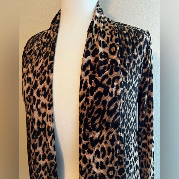 NWT Vince Camuto animal print cardigan size Small - Picture 4 of 5